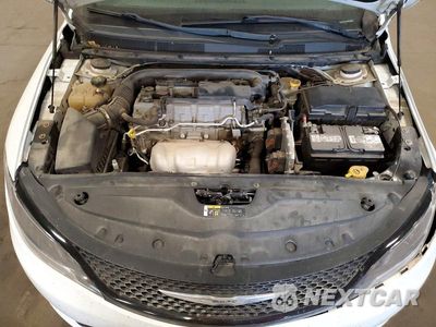 Zdjęcie 11 z 12 samochodu: 2015 CHRYSLER 200 S VIN:1C3CCCBB5FN674679 - miniatura