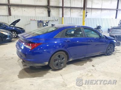 Trzecie zdjęcie samochodu z tyłu: 2022 HYUNDAI ELANTRA BLUE VIN:KMHLM4AJ0NU027792 - miniatura