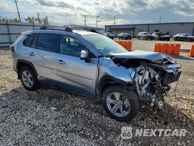 Czwarte zdjęcie samochodu z boku: 2025 TOYOTA RAV4 HYBRID XLE VIN:JTMRWRFV4SJ091011 - miniatura