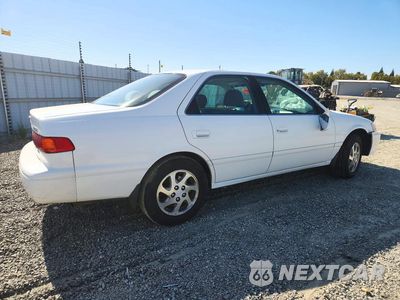 Trzecie zdjęcie samochodu z tyłu: 2001 TOYOTA CAMRY LE V6 VIN:4T1BF22K21U970407 - miniatura