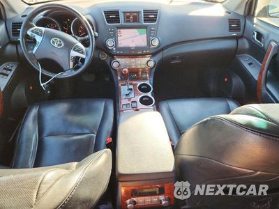 Zdjęcie 8 z 13 samochodu: 2011 TOYOTA HIGHLANDER LIMITED VIN:5TDDK3EH8BS047692 - miniatura