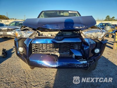 Piąte zdjęcie samochodu w środku: 2018 TOYOTA 4RUNNER SR5 PREMIUM VIN:JTEBU5JR8J5518381 - miniatura