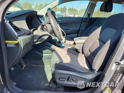 Zdjęcie 7 z 12 samochodu: 2017 HYUNDAI TUCSON SPORT VIN:KM8J3CA25HU384483 - miniatura