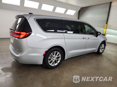 Trzecie zdjęcie samochodu z tyłu: 2026 CHRYSLER PACIFICA LIMITED VIN:2C4RC1GG2TR213632 - miniatura