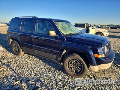 Czwarte zdjęcie samochodu z boku: 2015 JEEP PATRIOT SPORT VIN:1C4NJPBBXFD204218 - miniatura