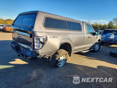 Trzecie zdjęcie samochodu z tyłu: 2022 FORD F150 VIN:1FTMF1EB2NKD16348 - miniatura