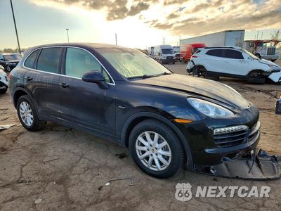 Czwarte zdjęcie samochodu z boku: 2013 PORSCHE CAYENNE VIN:WP1AF2A23DLA44219 - miniatura