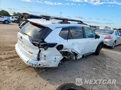 Trzecie zdjęcie samochodu z tyłu: 2026 NISSAN ROGUE ROCK CREEK VIN:5N1BT3BB2TC820773 - miniatura