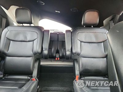 Zdjęcie 10 z 13 samochodu: 2020 FORD EXPLORER XLT VIN:1FMSK8DH8LGB92258 - miniatura