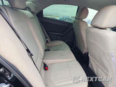 Zdjęcie 10 z 12 samochodu: 2012 KIA FORTE EX VIN:KNAFU4A22C5469682 - miniatura