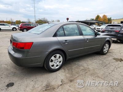 Trzecie zdjęcie samochodu z tyłu: 2010 HYUNDAI SONATA GLS VIN:5NPET4AC4AH648426 - miniatura