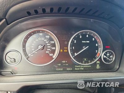 Zdjęcie 9 z 14 samochodu: 2015 BMW X5 XDRIVE35I VIN:5UXKR0C53F0P13049 - miniatura