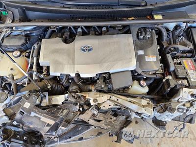 Zdjęcie 11 z 12 samochodu: 2018 TOYOTA PRIUS TWO VIN:JTDKBRFU9J3071778 - miniatura
