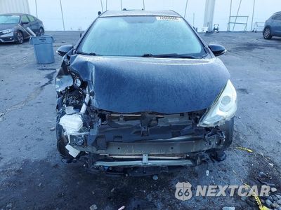 Piąte zdjęcie samochodu w środku: 2016 TOYOTA PRIUS C TWO VIN:JTDKDTB35G1127367 - miniatura