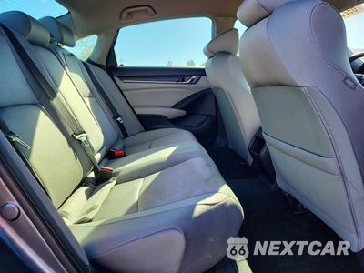 Zdjęcie 10 z 12 samochodu: 2018 HONDA ACCORD HYBRID VIN:1HGCV3F19JA015366 - miniatura