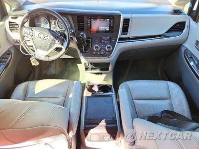 Zdjęcie 8 z 13 samochodu: 2016 TOYOTA SIENNA XLE PREMIUM 8-PASSENGER VIN:5TDYK3DC2GS733905 - miniatura