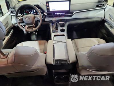 Zdjęcie 8 z 13 samochodu: 2026 TOYOTA SIENNA XLE 8-PASSENGER VIN:5TDYRKEC7TS328573 - miniatura