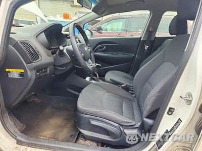 Zdjęcie 7 z 12 samochodu: 2012 KIA RIO LX VIN:KNADM5A3XC6066436 - miniatura