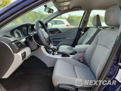 Zdjęcie 7 z 12 samochodu: 2017 HONDA ACCORD LX VIN:1HGCR2F35HA178025 - miniatura