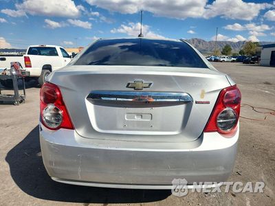 Zdjęcie 6 z 12 samochodu: 2015 CHEVROLET SONIC LTZ VIN:1G1JE5SB2F4119437 - miniatura