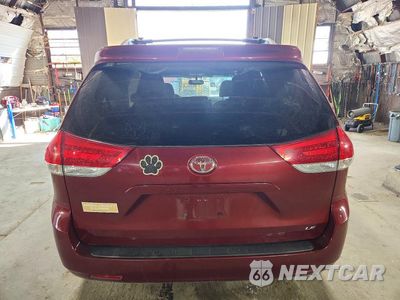 Zdjęcie 6 z 13 samochodu: 2013 TOYOTA SIENNA LE VIN:5TDKK3DC2DS289443 - miniatura