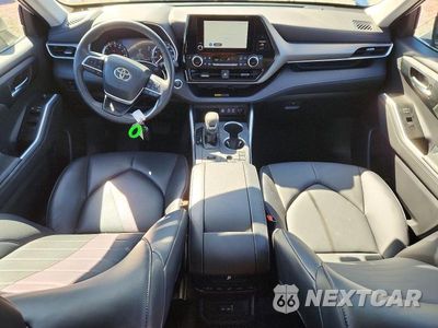Zdjęcie 8 z 14 samochodu: 2025 TOYOTA HIGHLANDER XLE VIN:5TDKDRAH8SS556787 - miniatura