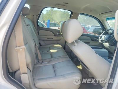 Zdjęcie 10 z 12 samochodu: 2010 CHEVROLET TAHOE K1500 LT VIN:1GNUKBE05AR274167 - miniatura