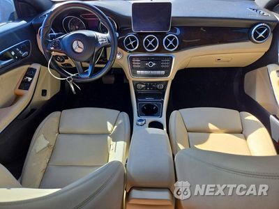 Zdjęcie 8 z 12 samochodu: 2019 MERCEDES-BENZ CLA 250 4MATIC VIN:WDDSJ4GB3KN712762 - miniatura