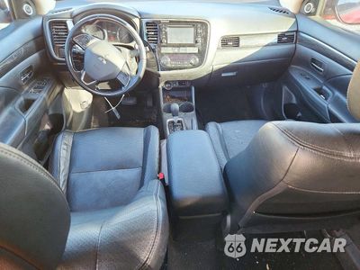 Zdjęcie 8 z 13 samochodu: 2016 MITSUBISHI OUTLANDER SE VIN:JA4AD3A38GZ012318 - miniatura