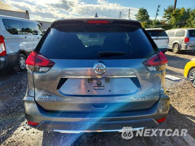Zdjęcie 6 z 13 samochodu: 2018 NISSAN ROGUE SV VIN:KNMAT2MV0JP553821 - miniatura