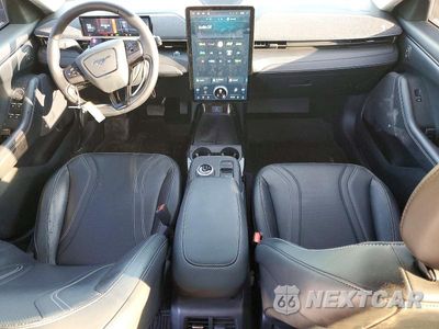 Zdjęcie 8 z 14 samochodu: 2022 FORD MUSTANG MACH-E PREMIUM VIN:3FMTK3R79NMA05013 - miniatura