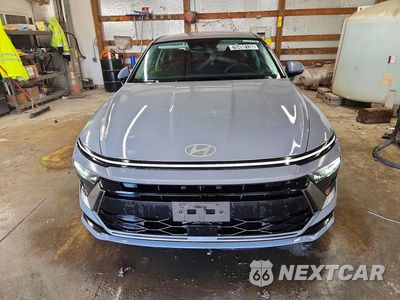 Piąte zdjęcie samochodu w środku: 2026 HYUNDAI SONATA HYBRID BLUE VIN:KMHL24JJ5TA166305 - miniatura