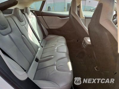 Zdjęcie 10 z 12 samochodu: 2013 TESLA MODEL S VIN:5YJSA1CN8DFP04313 - miniatura