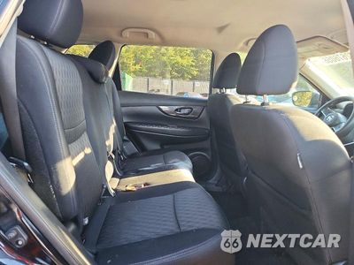 Zdjęcie 11 z 14 samochodu: 2019 NISSAN ROGUE S VIN:5N1AT2MT3KC819335 - miniatura