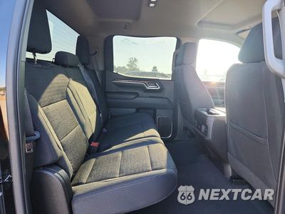 Zdjęcie 10 z 12 samochodu: 2022 CHEVROLET SILVERADO K1500 RST VIN:1GCUDEET2NZ642132 - miniatura