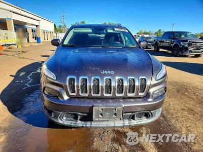 Piąte zdjęcie samochodu w środku: 2016 JEEP CHEROKEE LATITUDE VIN:1C4PJMCSXGW214839 - miniatura