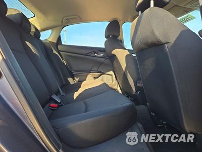 Zdjęcie 10 z 12 samochodu: 2016 HONDA CIVIC LX VIN:2HGFC2F57GH537357 - miniatura