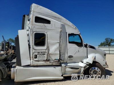 Zdjęcie 14 z 14 samochodu: 2022 KENWORTH T680 SEMI TRUCK VIN:1XKYD49X5NJ107422 - miniatura