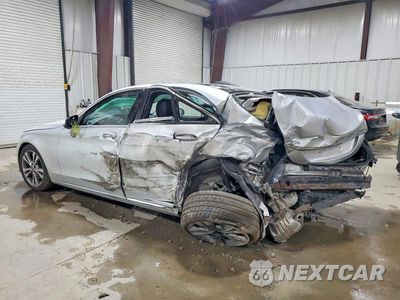 Drugie zdjęcie samochodu z przodu: 2017 MERCEDES-BENZ C 300 4MATIC VIN:55SWF4KB5HU233883 - miniatura