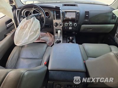 Zdjęcie 8 z 13 samochodu: 2013 TOYOTA SEQUOIA LIMITED VIN:5TDKY5G19DS049794 - miniatura
