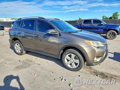 Czwarte zdjęcie samochodu z boku: 2014 TOYOTA RAV4 XLE VIN:2T3WFREV9EW095114 - miniatura