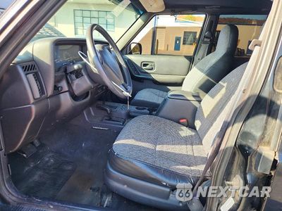 Zdjęcie 7 z 13 samochodu: 2000 JEEP CHEROKEE SPORT VIN:1J4FF48S5YL264213 - miniatura