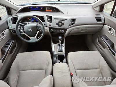 Zdjęcie 8 z 12 samochodu: 2012 HONDA CIVIC LX VIN:2HGFB2F55CH308978 - miniatura