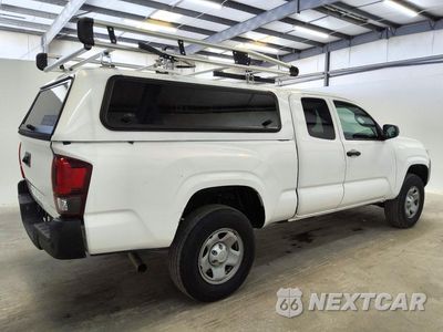 Trzecie zdjęcie samochodu z tyłu: 2022 TOYOTA TACOMA SR VIN:3TYRX5GN6NT061105 - miniatura