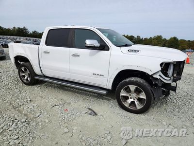 Czwarte zdjęcie samochodu z boku: 2022 RAM 1500 LARAMIE VIN:1C6SRFJT4NN212962 - miniatura