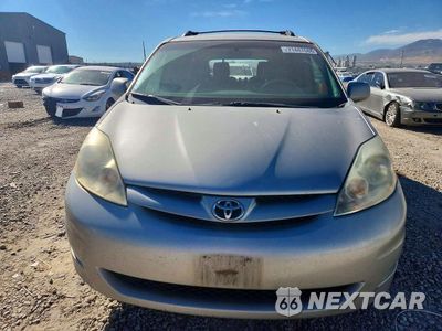 Piąte zdjęcie samochodu w środku: 2007 TOYOTA SIENNA XLE 7-PASSENGER VIN:5TDZK22C37S062603 - miniatura