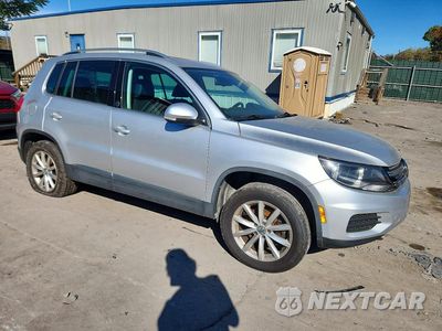 Czwarte zdjęcie samochodu z boku: 2017 VOLKSWAGEN TIGUAN WOLFSBURG VIN:WVGSV7AX9HW509071 - miniatura