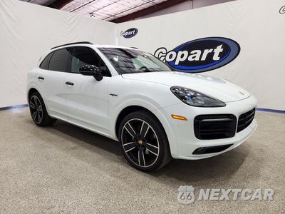 Czwarte zdjęcie samochodu z boku: 2020 PORSCHE CAYENNE E-HYBRID VIN:WP1AE2AY4LDA22570 - miniatura