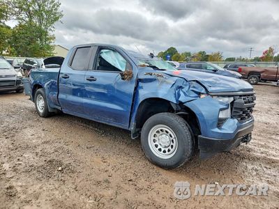 Czwarte zdjęcie samochodu z boku: 2024 CHEVROLET SILVERADO K1500 VIN:1GCRDAED8RZ371929 - miniatura