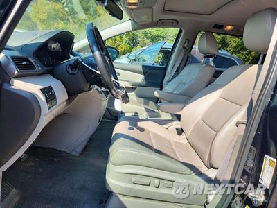Zdjęcie 7 z 13 samochodu: 2015 HONDA ODYSSEY EXL VIN:5FNRL5H63FB118011 - miniatura